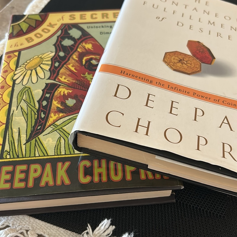 Deepak Chopra Top Sellers-Set of TWO
BOOK OF SECRETS and SPONTANEOUS FULFILLMENT